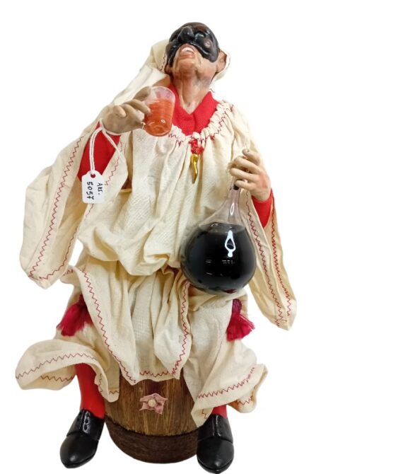 Pulcinella seduto con fiasco altezza 35 cm